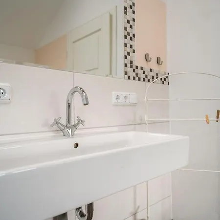 Ferienhaus-landurlaub-mit-kamin * Schwarz (Mecklenburgische Seenplatte)