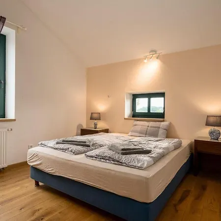 Ferienhaus-landurlaub-mit-kamin *