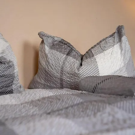 Ferienhaus-landurlaub-mit-kamin * Schwarz (Mecklenburgische Seenplatte)